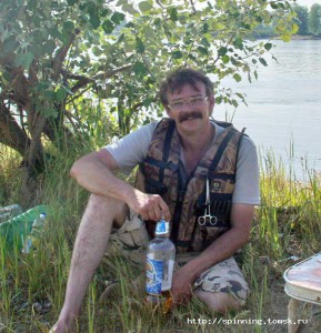 мальчик с ножницами.jpg